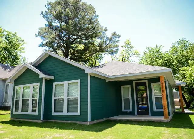 Property at 216 W Monterey St, Denison, TX, 75020, 3 beds, 2 baths, [object Object]