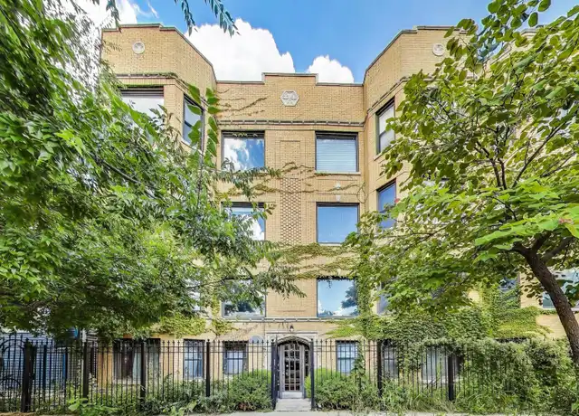 Property at 3106 W Lyndale St Unit 2A, Chicago, IL, 60647, 2 beds, 2 baths, [object Object]