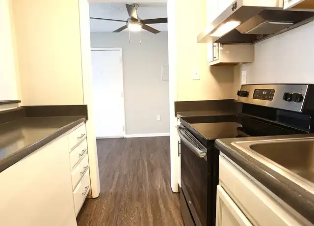 Property at Crater Square - 1025 S Crater Rd, Petersburg, VA, 23805, 2 beds, 1-2 bath, [object Object]