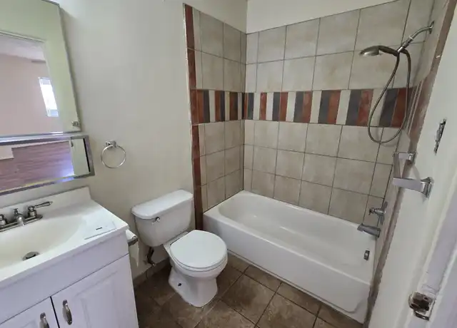 Property at 108 Arno St SE Unit C, Albuquerque, NM, 87102, 2 beds, 1 bath, [object Object]