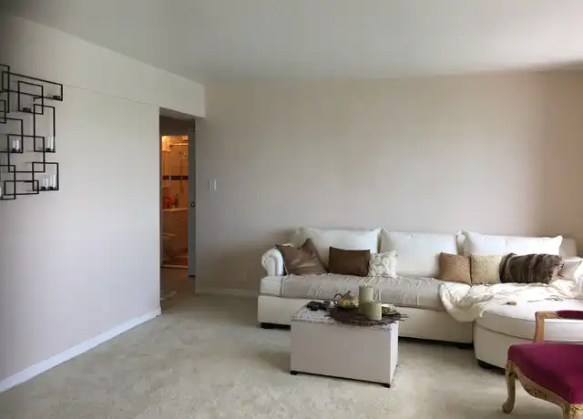 Property at 7337 S South Shore Dr #1221, Chicago, IL, 60649, 1 bed, 1 bath, [object Object]
