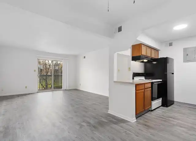 Property at Stonegate Meadows Apartments - 10500 E 42nd St, Kansas City, MO, 64133, 1-3 bed, 1-2.5 bath, [object Object]