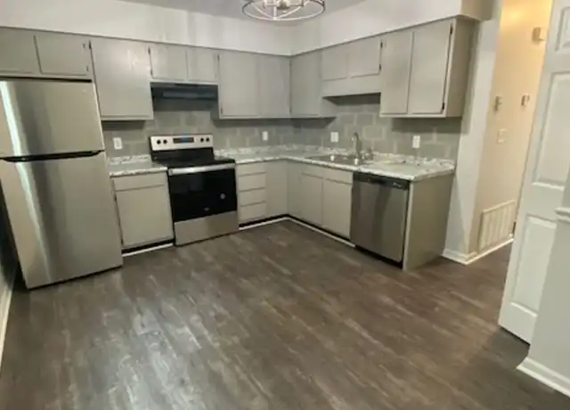 Property at 301 Iroquois Dr Unit 309 Woodway Drive(R), Paducah, KY, 42001, 2 beds, 1.5 baths, [object Object]