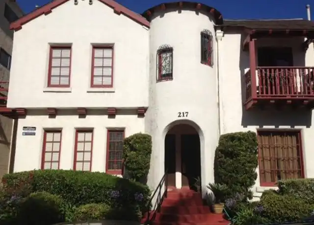 Property at 217 Grand Ave Unit B, Long Beach, CA, 90803, 0 beds, 1 bath, [object Object]