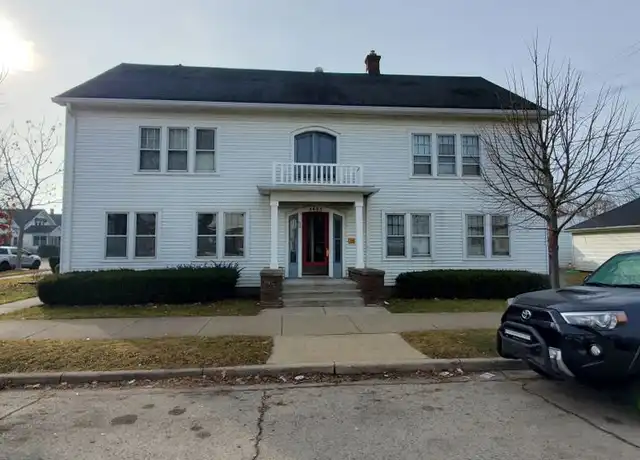 Property at 3005 17th St Unit 4, Racine, WI, 53405, 1 bed, 1 bath, [object Object]