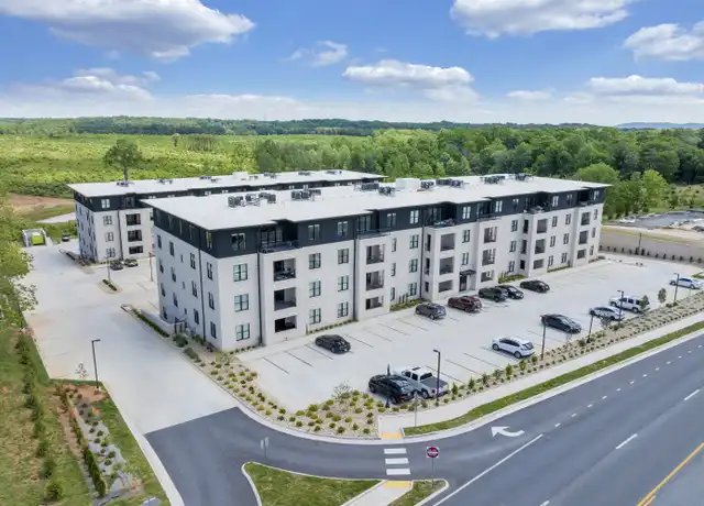 Property at 131 Town Center Pkwy Unit 2109, Madison Heights, VA, 24572, 2 beds, 2 baths, [object Object]