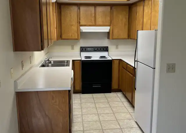 Property at 855 NE Victoria St Unit 9, Grants Pass, OR, 97526, 1 bed, 1 bath, [object Object]