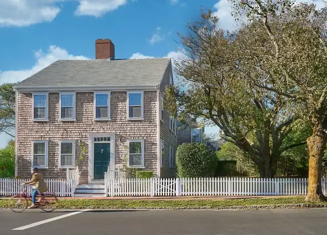 Property at 33 Milk St, Nantucket, MA, 02554, 8 beds, 4.5 baths, [object Object]