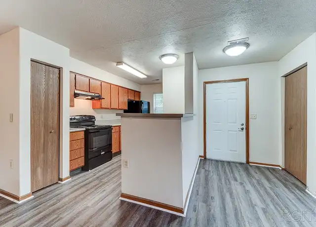 Property at The Residences at Belleville Park - 4940 Belleville Cir, South Bend, IN, 46619, 2-3 beds, 1-1.5 bath, [object Object]