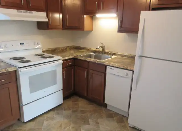 Property at 1062 Westmoreland Rd Unit 2, Colorado Springs, CO, 80907, 2 beds, 1 bath, [object Object]