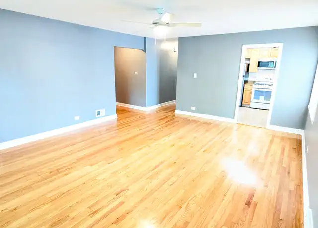 Property at 2115 W Granville Ave Unit 2, Chicago, IL, 60659, 2 beds, 1 bath, [object Object]