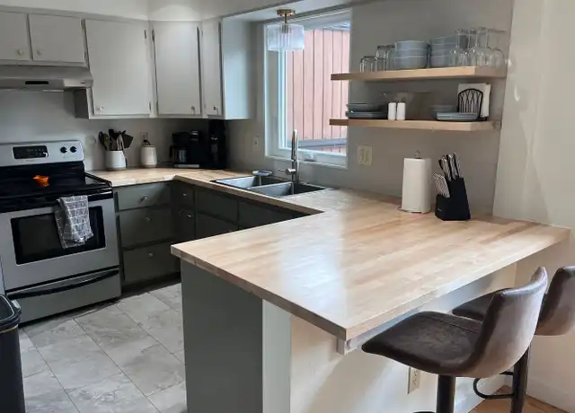 Property at 12 W Hayes St, Bozeman, MT, 59715, 2 beds, 1.5 baths, [object Object]