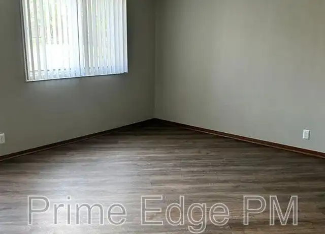 Property at 2201 S 10th St Unit 212, Lincoln, NE, 68502, 1 bed, 1 bath, [object Object]