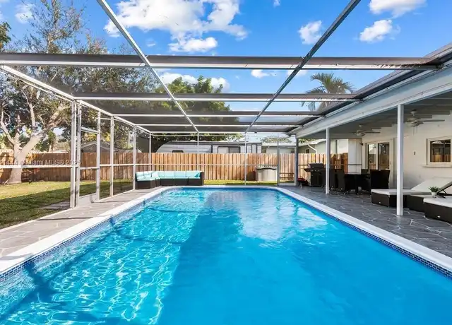 Property at 3719 W Park Rd, Hollywood, FL, 33021, 3 beds, 2 baths, [object Object]