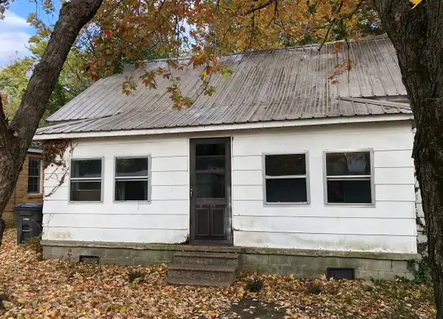 Property at 310 S Benton St, Sikeston, MO, 63801, 2 beds, 1 bath, [object Object]