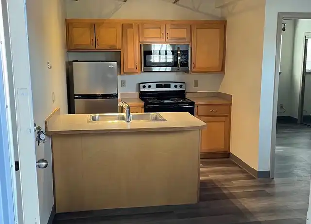 Property at 111 W Morgan St Unit 27, Tahlequah, OK, 74464, 1 bed, 1 bath, [object Object]