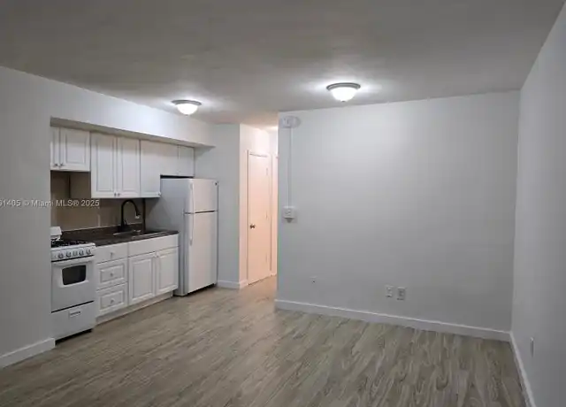 Property at 1140 71st St #3, Miami Beach, FL, 33141, 1 bed, 1 bath, [object Object]