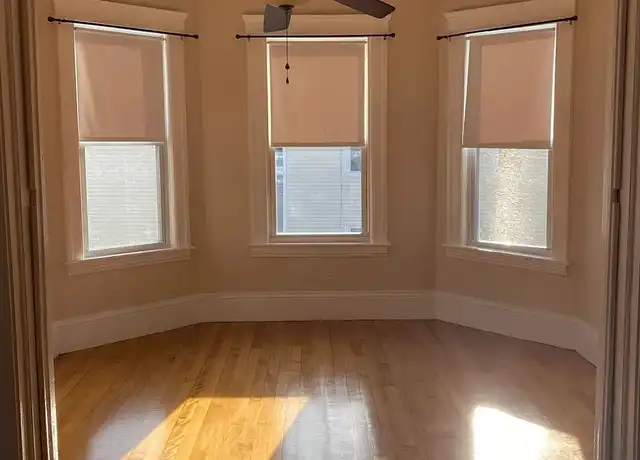 Property at 2 Meade St Unit 2, Worcester, MA, 01610, 3 beds, 1 bath, [object Object]