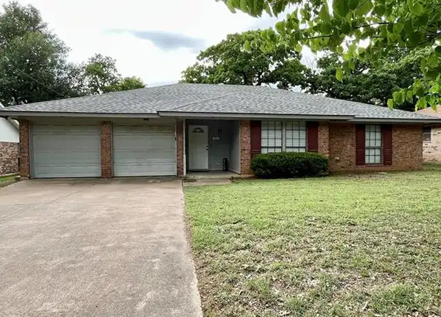 Property at 3935 Firethorn Dr, Arlington, TX, 76017, 3 beds, 2 baths, [object Object]