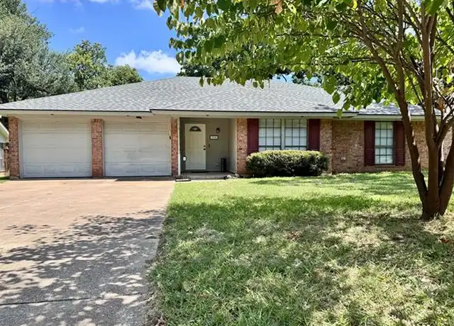 Property at 3935 Firethorn Dr, Arlington, TX, 76017, 3 beds, 2 baths, [object Object]