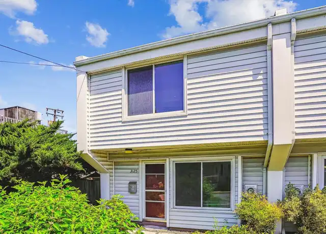 Property at 3125 17th St S, Arlington, VA, 22204, 2 beds, 1 bath, [object Object]