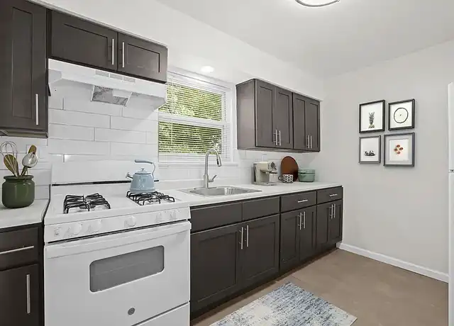 Property at West End Gardens - 450 W End Ave, North Plainfield, NJ, 07060, 2 beds, 1 bath, [object Object]