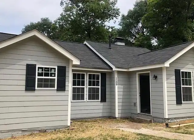Property at 1109 Enota Ave NE, Gainesville, GA, 30501, 2 beds, 1 bath, [object Object]