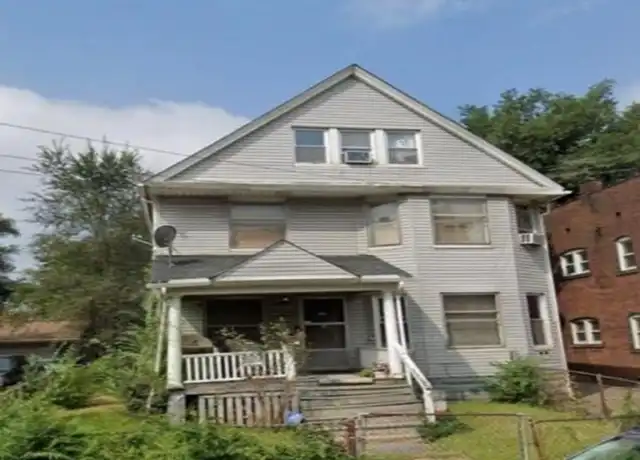 Property at 1422 W 84th St #4, Cleveland, OH, 44102, 6 beds, 1 bath, [object Object]