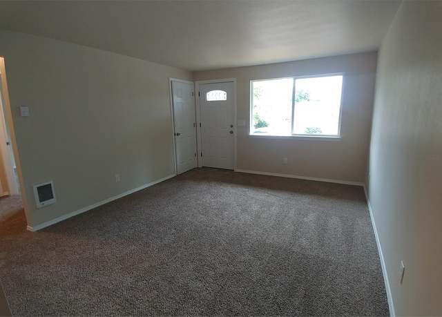 Photo of 1439 Dearborn Ave, Shelton, WA 98584