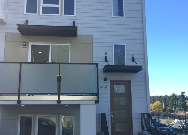Photo of 14641 36th Ave NE, Lake Forest Park, WA 98155