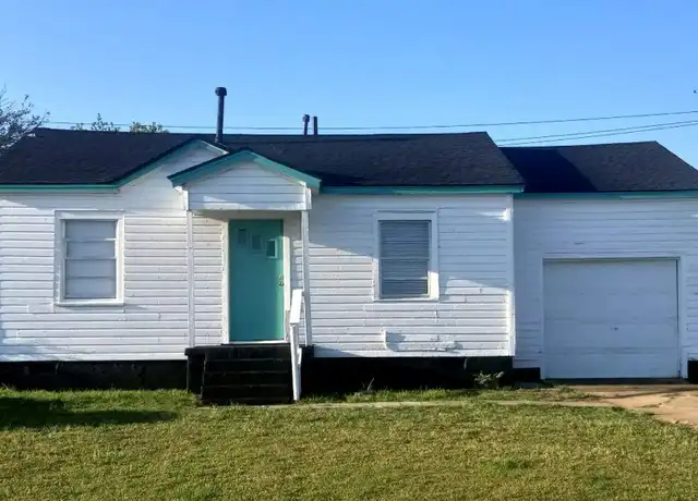 Property at 2616 SW Cornell Ave, Lawton, OK, 73505, 2 beds, 1 bath, [object Object]