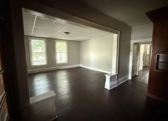 Property at 1527 Ohio St Apt 1, Terre Haute, IN, 47807, 3 beds, 1 bath, [object Object]