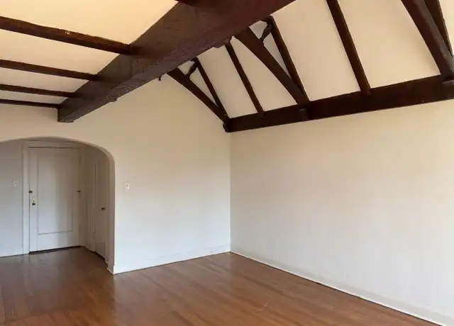 Property at 2558 Madison Rd Unit 19, Cincinnati, OH, 45208, 3 beds, 1 bath, [object Object]