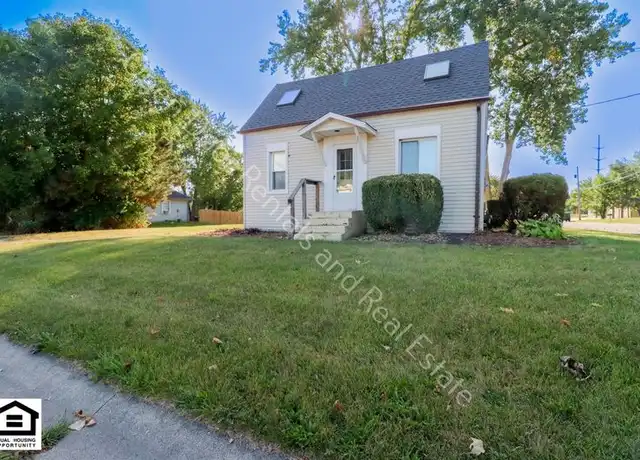 Property at 1801 Dallas St, Auburn, IN, 46706, 3 beds, 2 baths, [object Object]