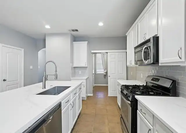 Property at 420 Perkins Dr, Argyle, TX, 76226, 4 beds, 2.5 baths, [object Object]