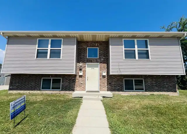 Property at 2708 48th St Unit HH 2708 Upper, Kenosha, WI, 53140, 3 beds, 1 bath, [object Object]