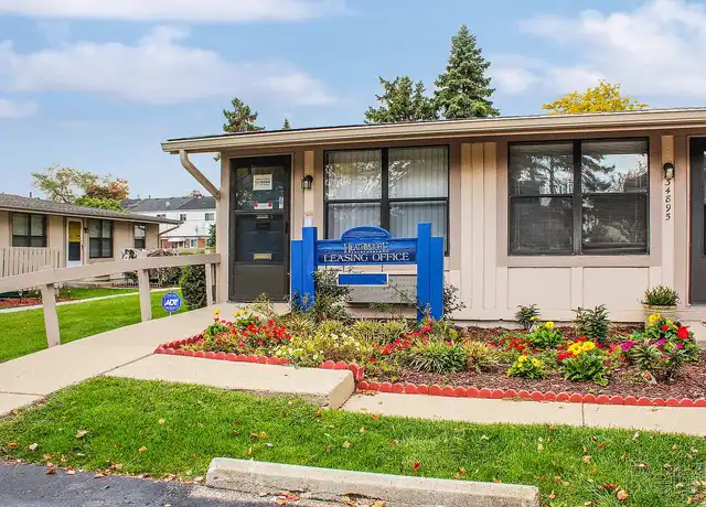 Property at Heathmoore Apartments - 34895 Heathmore Dr, Clinton Twp, MI, 48035, 2 beds, 1 bath, [object Object]
