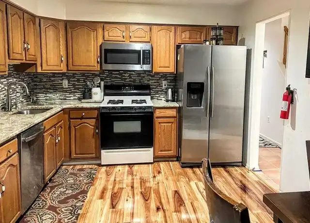 Property at 176 Thoreau Dr, Plainsboro, NJ, 08536, 2 beds, 2.5 baths, [object Object]