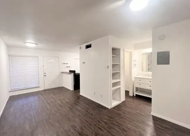 Property at 4111 Avenue A Unit 105, Austin, TX, 78751, 0 beds, 1 bath, [object Object]