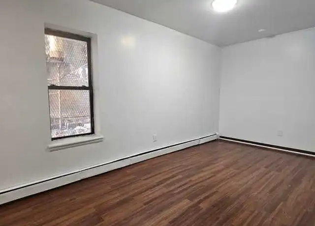 Property at 16 Orchard Pl, Yonkers, NY, 10703, 2 beds, 1 bath, [object Object]