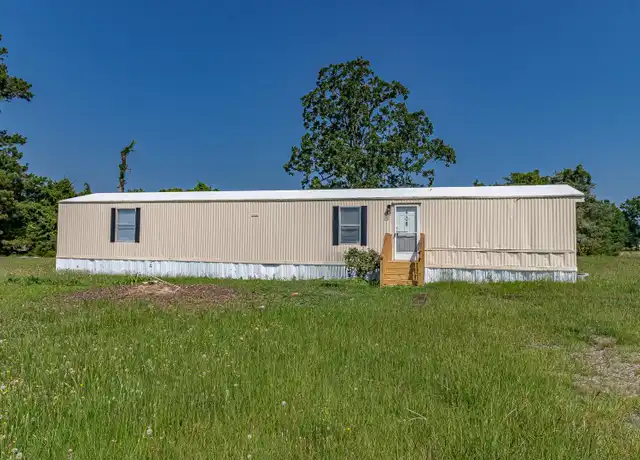 Property at 208 Little Dove Rd, Pikeville, NC, 27863, 2 beds, 2 baths, [object Object]