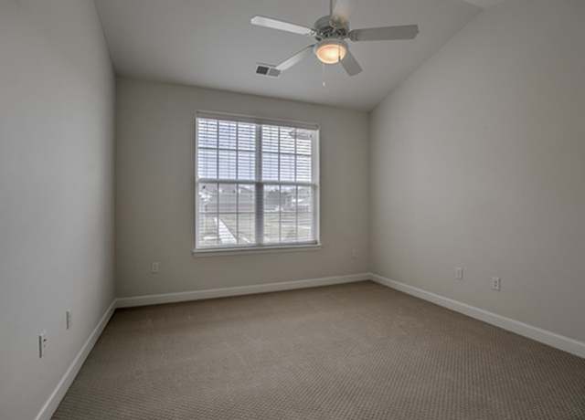Photo of 12000 W 128th Ter, Overland Park, KS 66213