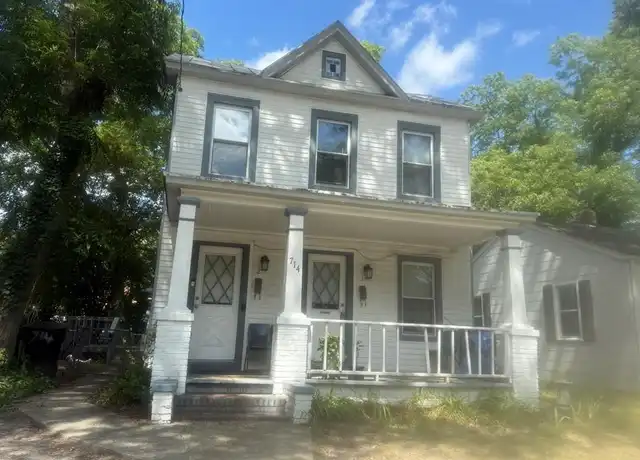 Property at 714 Vermont Ave Unit 1, Portsmouth, VA, 23707, 1 bed, 1.5 baths, [object Object]
