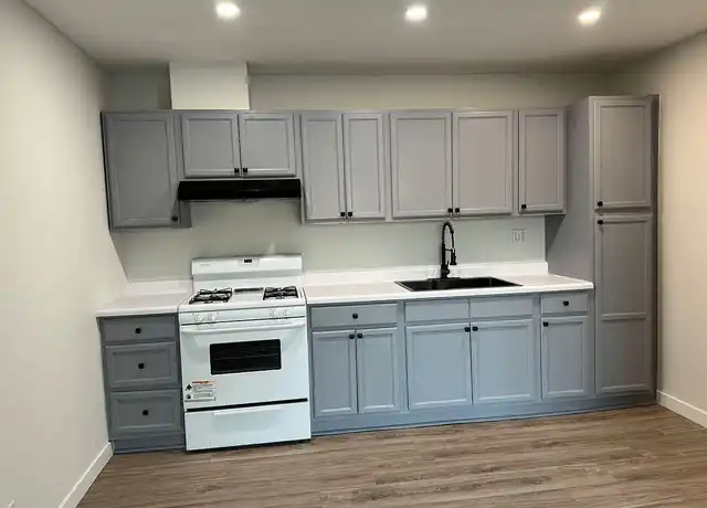 Property at 7424 Haskell Ave, Van Nuys, CA, 91406, 2 beds, 1 bath, [object Object]