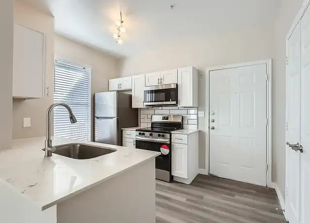 Property at Rise Highland Park - 2929 Kings Rd, Dallas, TX, 75219, 1 bed, 1 bath, [object Object]