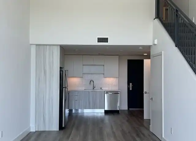Property at 6535 Melrose Ave Unit 402, Los Angeles, CA, 90038, 1 bed, 2 baths, [object Object]