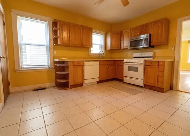 Property at 46 Wainwright St Unit 1, Boston, MA, 02124, 2 beds, 1.5 baths, [object Object]