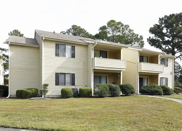 Property at 301 Village Dr Unit H8, Jacksonville, NC, 28546, 1 bed, 1 bath, [object Object]