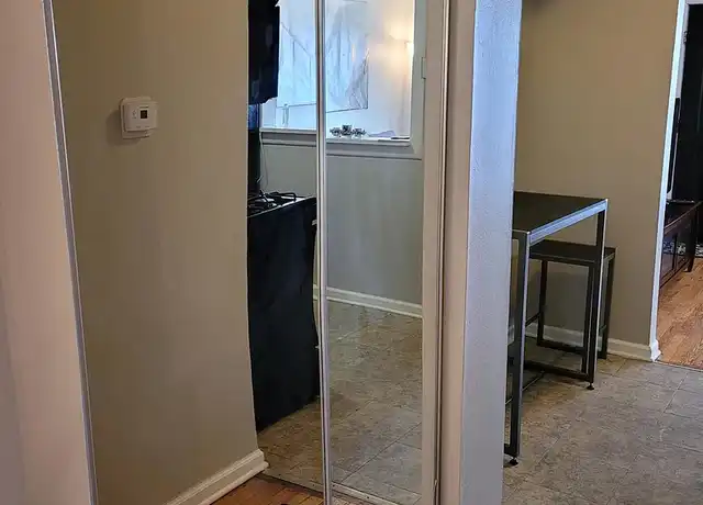 Property at Maplewood Square Apartments - 2700 Oakland Ave, Maplewood, MO, 63143, 1-2 bed, 1 bath, [object Object]