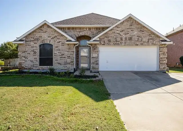 Property at 2701 Chatsworth Dr, Grapevine, TX, 76051, 3 beds, 2 baths, [object Object]